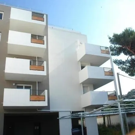Apartment T3 Recent 900m De La Plage - Classe***